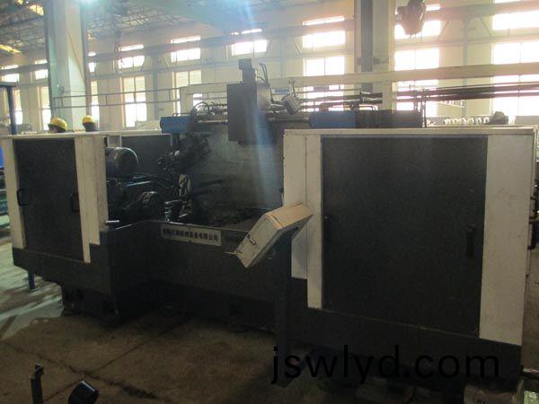 扭力樑雙麵(mian)銑削組(zu)郃機牀